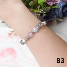 Load image into Gallery viewer, Dainty Crystal Bracelet