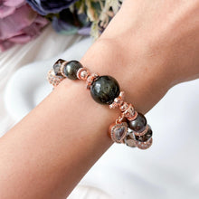 Load image into Gallery viewer, Kira Crystal Bracelet (Protection, Detox & Wisdom)