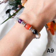 Load image into Gallery viewer, Dainty Crystal Bracelet

